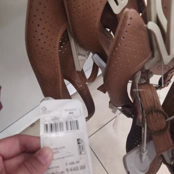 LCW Personelin Kaba Davranışı