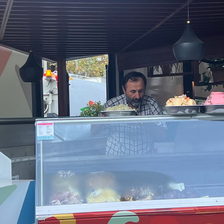 Beyaz Fırın Suadiye Şubesi Hijyen Sıfır