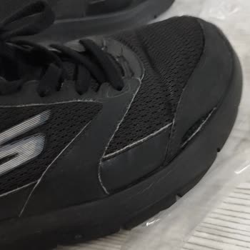 Intersport Ümraniye Meydan AVM Şubesi Spor Ayakkabının Yırtılması