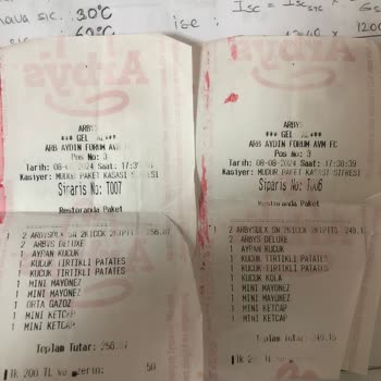 Arby's 3 Menü Ödedik 2 Menü Yedik!