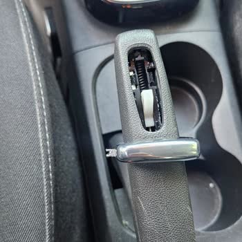 Opel Crossland Essential El Freni Mandalı Sorunu