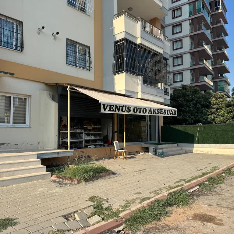 Venüs Oto Aksesuar (Seyhan) Yanlış Ürün Ve İlgisiz Hizmet Deneyimi