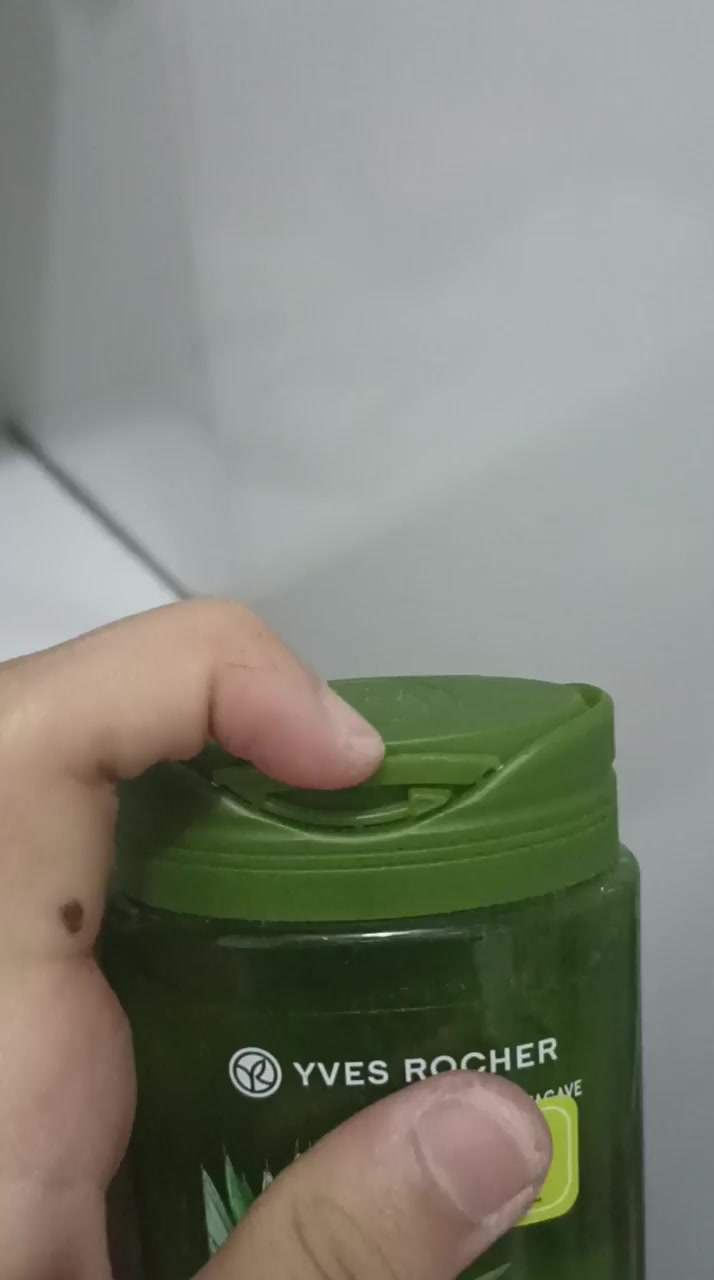 Yves Rocher Shampoo Expiration Date 2026 but Product Quality Deteriorating video cover