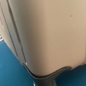 A101 Den Bavul Aldım Tekerleği Çıktı Fermuar Dikişleri Patladı