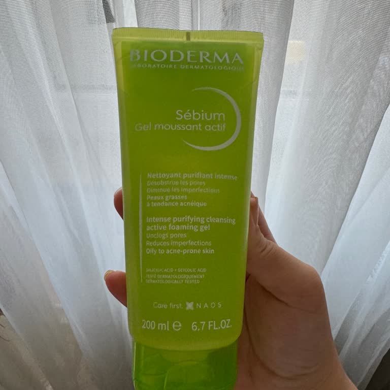 Bioderma Yüz Yıkıma Jeli Çok Kötü Kokuyor!