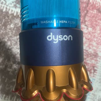 Dyson Gen5detect Wheel and Silicone Issues