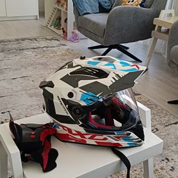 Axor Helmets Axor Kaskın Pedleri Kulaklarımı Kesti