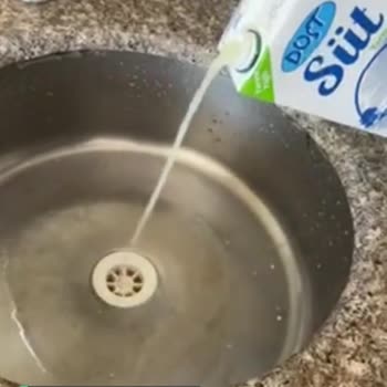 BİM'den Alınan Bozuk Sütler