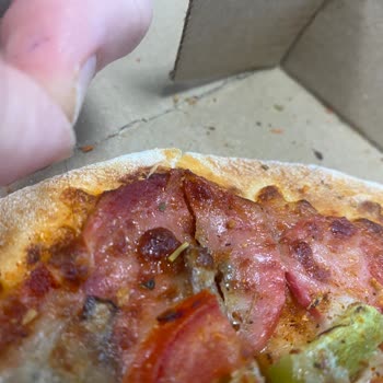 Domino's Pizza Geç Gelen Sipariş Ve Hijyen Sorunu