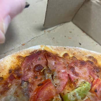 Domino's Pizza Geç Gelen Sipariş Ve Hijyen Sorunu