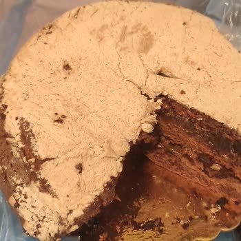 Mado'dan Aldığım Pasta Bozuk Çıktı.