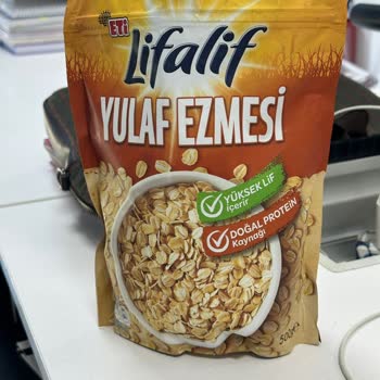 Eti Gıda Eti Lifalif Yulaf Bozuk Çıktı. İçerisinde Topaklar Var Ve Küflü