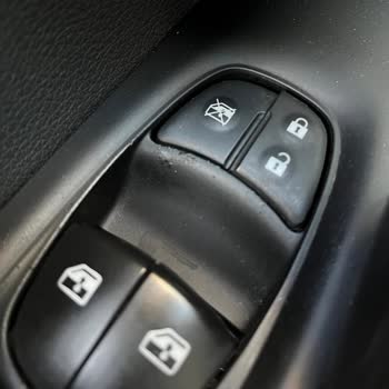 Nissan Qashqai (2020) Kalitesiz Malzeme Deformasyon