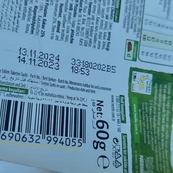 Nestle Damak Çikolata Renk Ve Tadı Farklı