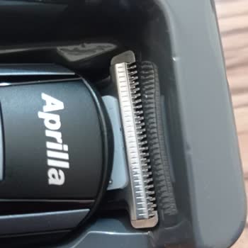 A101 Aprilla Kullanılmış Tıraş Makinesi