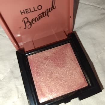 Pastel Kozmetik Pastel Krem Aldığımın Üstünde Noktalar Çıktı