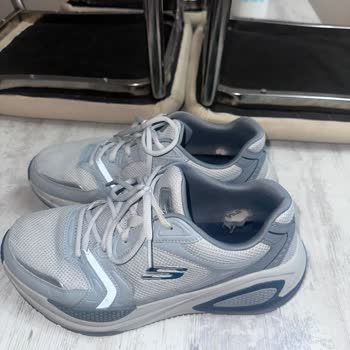Ayakkabı 1 Ayda Yırtıldı Fakat Skechers İlgilenmedi