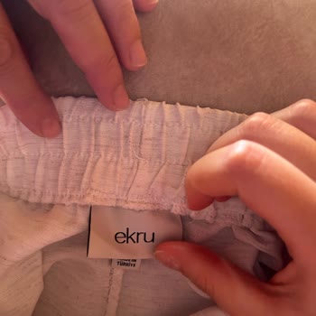 Hassa Butik Pantolon Tamamen Söküldü!