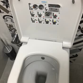 Serel Hijyen Marka Klozet Kapağının Kırılması Ve Sızdırması