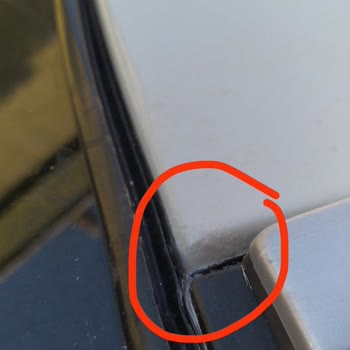 Nissan Qashqai Cam Değişimi Sonrası Boya Kabarması