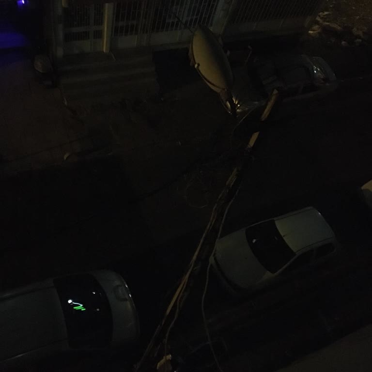 Boğaziçi Elektrik Sokak Lambasını Tamir Etmiyor