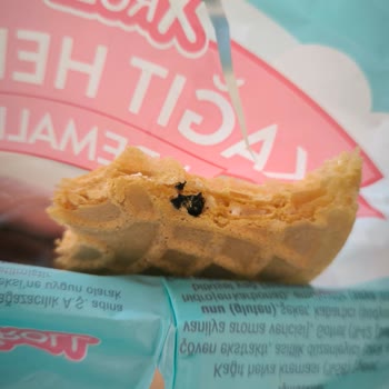 A101 Xroll Kağıt Helvadan Siyah Madde Çıktı.