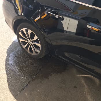 Shell Yakıt Alırken Pompa Takılı Kaldı