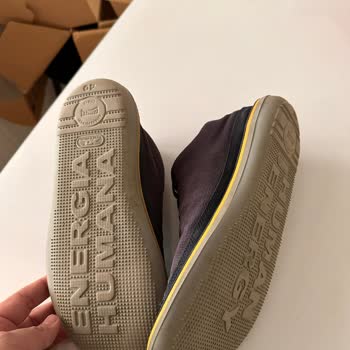 Camper Ayakkabı Renk Solması
