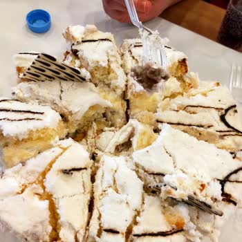 Tatlıbak Tan Alınan Bayat Pasta