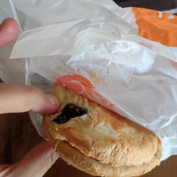 Burger King Woopper Jr İçinden Çıkan Madde