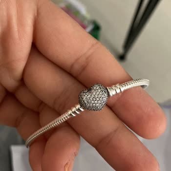 Pandora Mücevher Pandoranın Umursamaz Satış Stratejisi