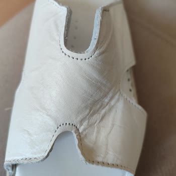 Lal Shoes Hatalı Ürünün İadesi İçin Kargo Parası Talep Etti