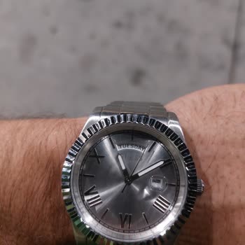 Saat & Saat Sattıkları Ürünlerinin Sorunlarıyla İlgilenmiyor.!