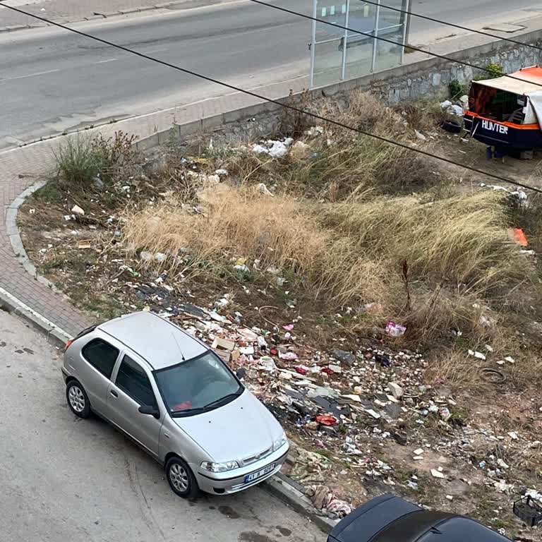 Gebze Belediyesi Evimizin Önü Pis