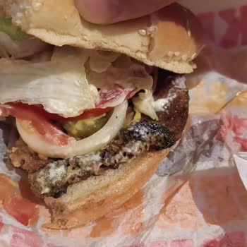 Yanık Burger King Köftesi 0 Hijyen Saygısız Çalışanlar.