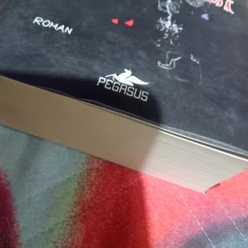 Bkmkitap BKM Hasarlı Kitap Gönderiyor Ve Kargolaması Çok Özensiz Oluyor.