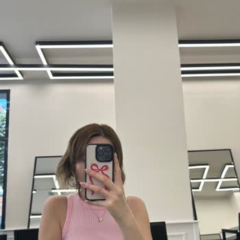 The Vote Hair Studio Saç Rengi Ve Kaynak Sorunu