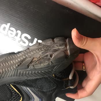 Lacoste Ayakkabıda Kalite Sorunu Ve İlgisizlik