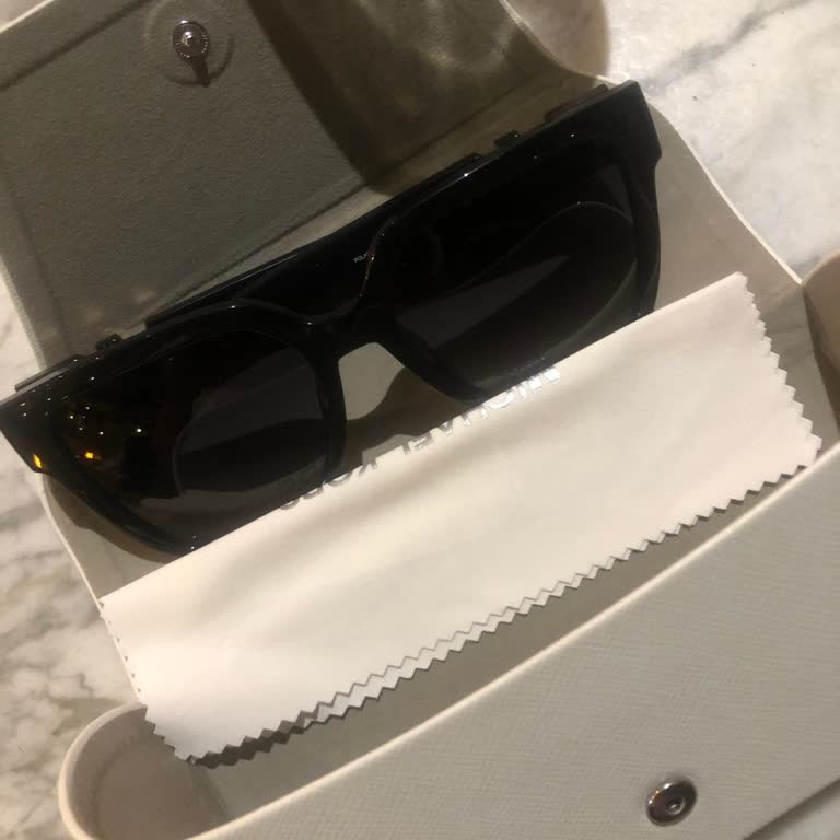 Sunglass Hut İş Bilmez Tavrı