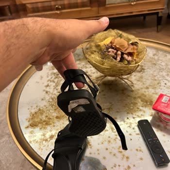 Elle Ayakkabı Elle Hatalı Üretim Ürününü Kabul Etmiyor
