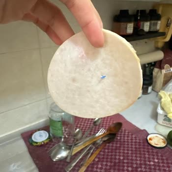 Namet Hindi Füme İçinden Plastik Çıktı