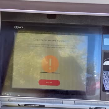 Akbank ATM'de Para Yutma Sorunu Ve Kredi Kartı Borcu Mağduriyeti