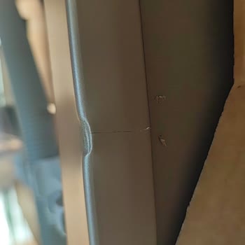 Sıfır Olarak Aldığım Bosch Marka Bulaşık Makinesi Hasarlı Geldi.