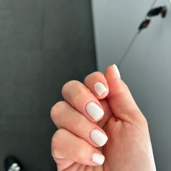 Şule Çelik Beauty Center (Kadıköy) Tırnak Yaptırmaya Gidip Karakoldan Çıktım