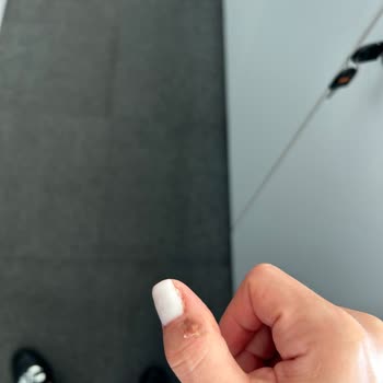 Şule Çelik Beauty Center (Kadıköy) Tırnak Yaptırmaya Gidip Karakoldan Çıktım