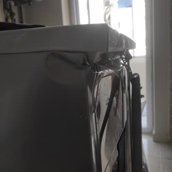 Bosch Bulaşık Makinesi Göçük Geldi Değişim Yapılmıyor