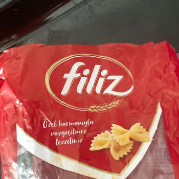 Filiz Makarna İçindeki Garip Şey