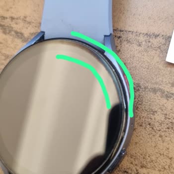 Samsung Watch 4 Ekranda Siyahlaşma