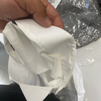 Pierre Cardin Giyim Kullanılmış Kirli Gömlek