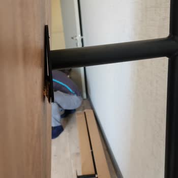 Kelebek Mobilya'nın Bir Türlü Düzeltemediği Kusurlu Boy Aynası